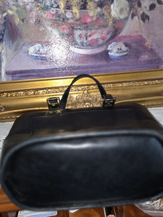 MCM Black Leather Top-Handle Tote with Gold Hardware - Picture 4 of 7